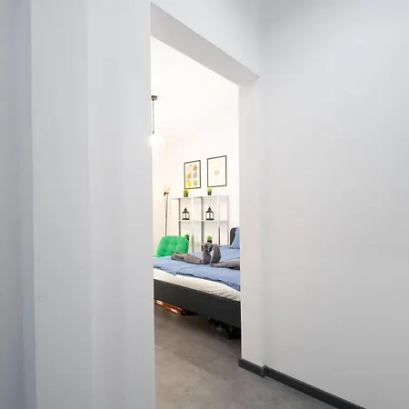 Pa - The Balcony Nook Apartman *